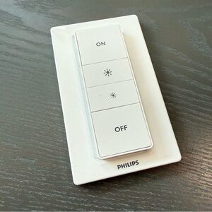 Philips Hue Dimmer Switch Wall Mount + Remote White Smart Light Control EUC